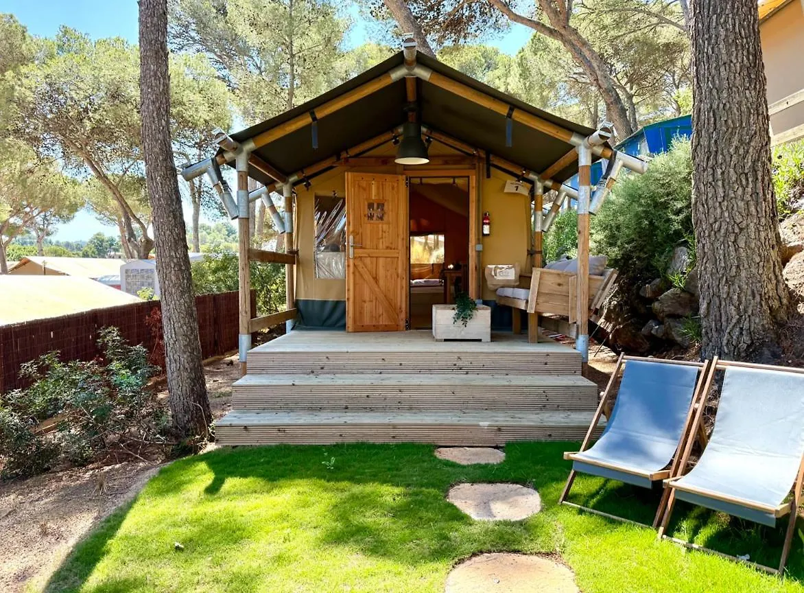 Interpals Eco Resort Kamp alanı