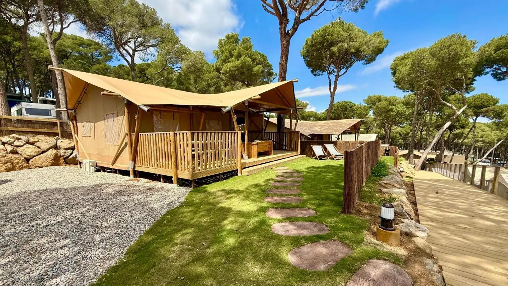 Camping Interpals Eco Resort